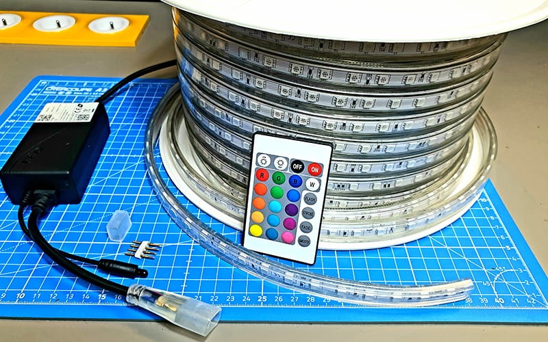 Couper un ruban LED RGB 60LED/m 220V sécable tous les 100cm