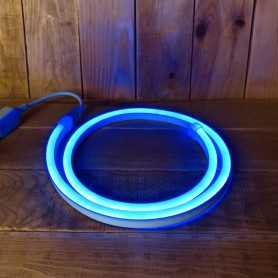 Néon LED flexible bleu 220V direct étanche. Vendu au mètre
