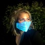 Masque de protection lumineux multicolore en tissus blanc