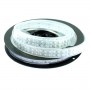 Ruban led vert sur fond blanc