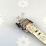 Branchement du ruban sur le raccord RGB rapide étanche