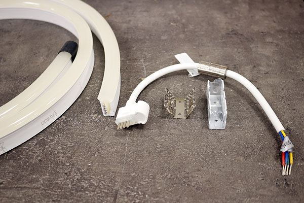 Différents éléments de raccordement pour le néon led flexible rgb