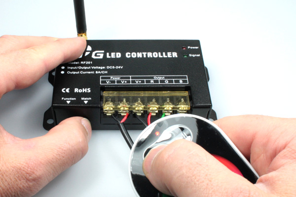 Appairage de la télécommande tactile