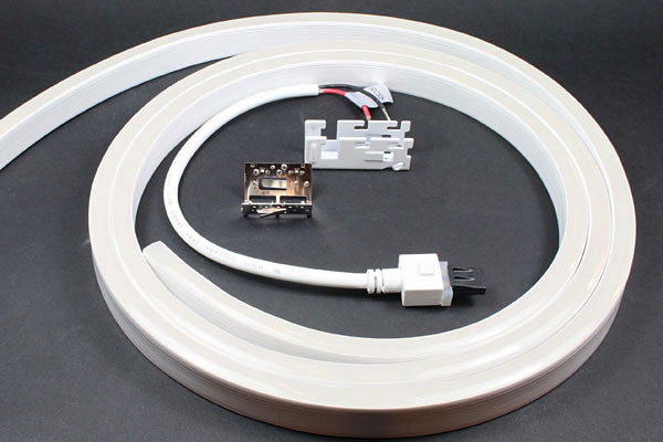 Matériel nécessaire au branchement d'un connecteur sur un néon led flexible