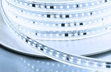 Ruban LED 220V blanc froid spécial chantier
