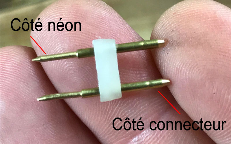 Raccord mâle-mâle pour néon LED 220V