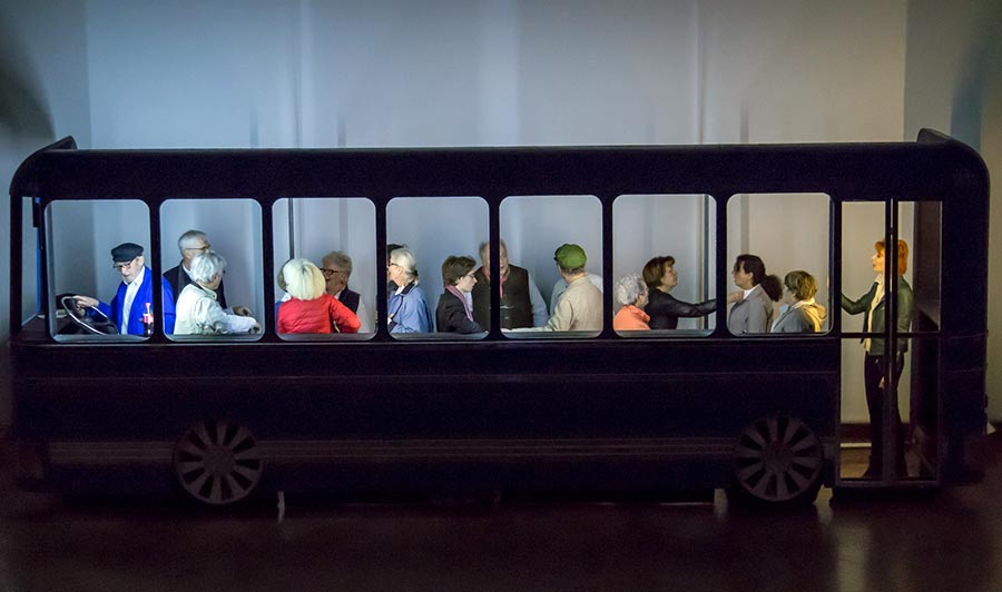Bus de théâtre éclairé par des Bandes LED