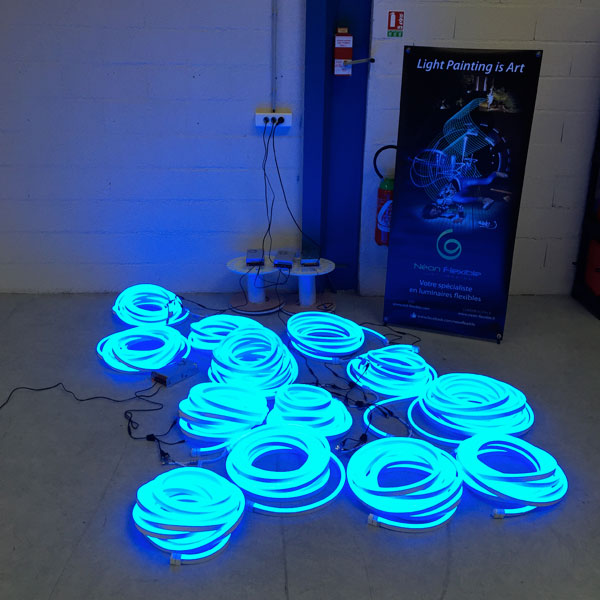 N&eacute;on led flexible bulbe RGB