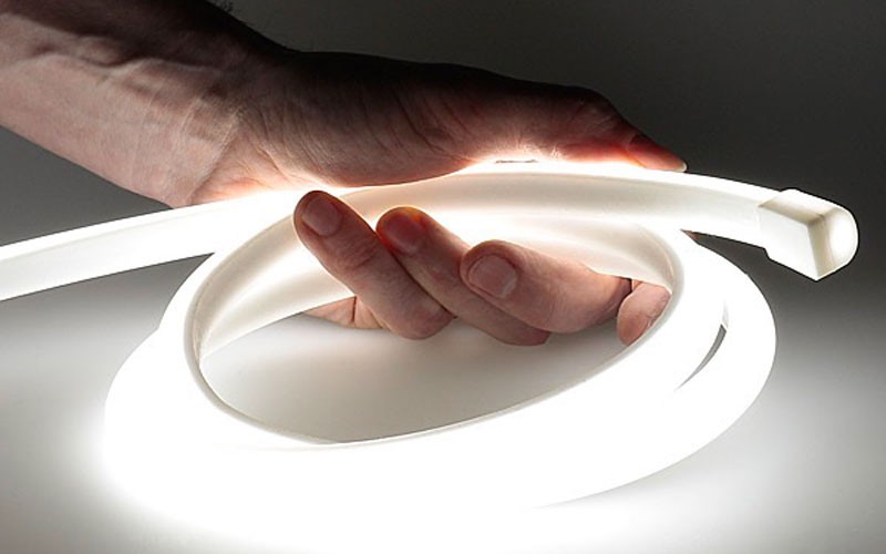 Comment isoler l'extrémité non raccordée d'un ruban led néon ?