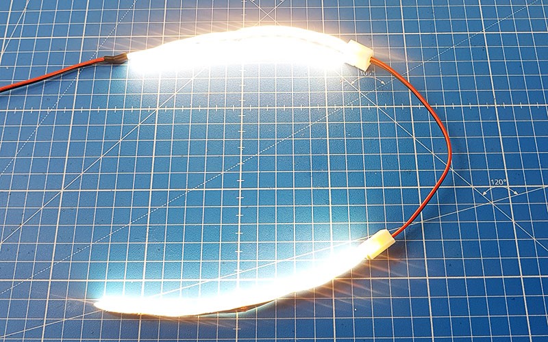 Comment raccorder un bandeau LED avec des connecteurs rapides ?