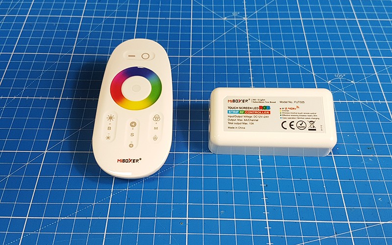 Comment raccorder et utiliser le contrôleur LED RGB RF ?