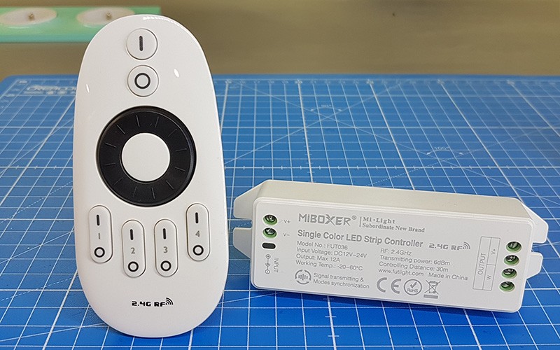 Comment connecter et utiliser le variateur LED multizone ?